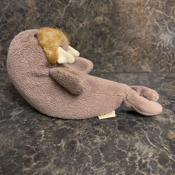 Ty Beanie Babies 1996 Jolly the Walrus - Picture 2 of 6